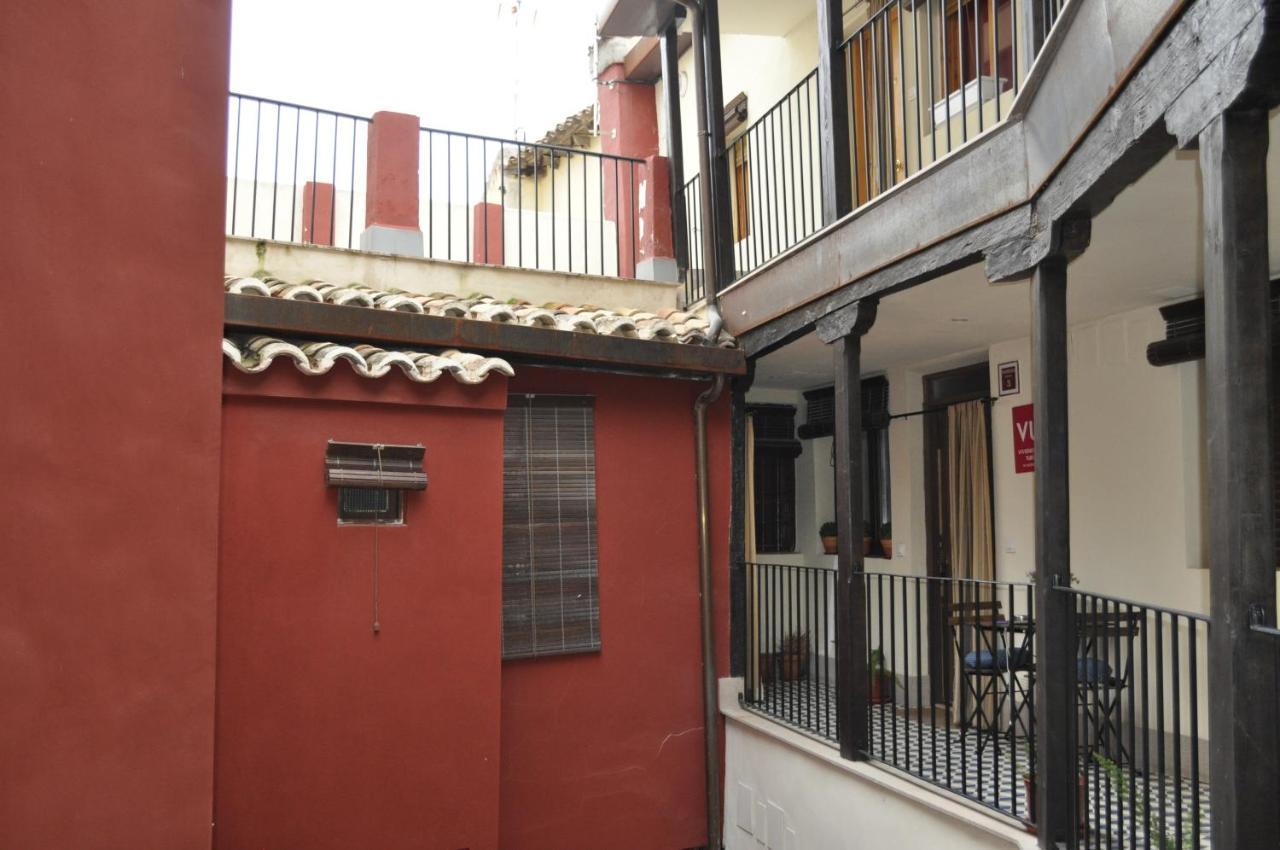 Lofts Amantes De Toledo- Loft Alcazar Apartment Luaran gambar