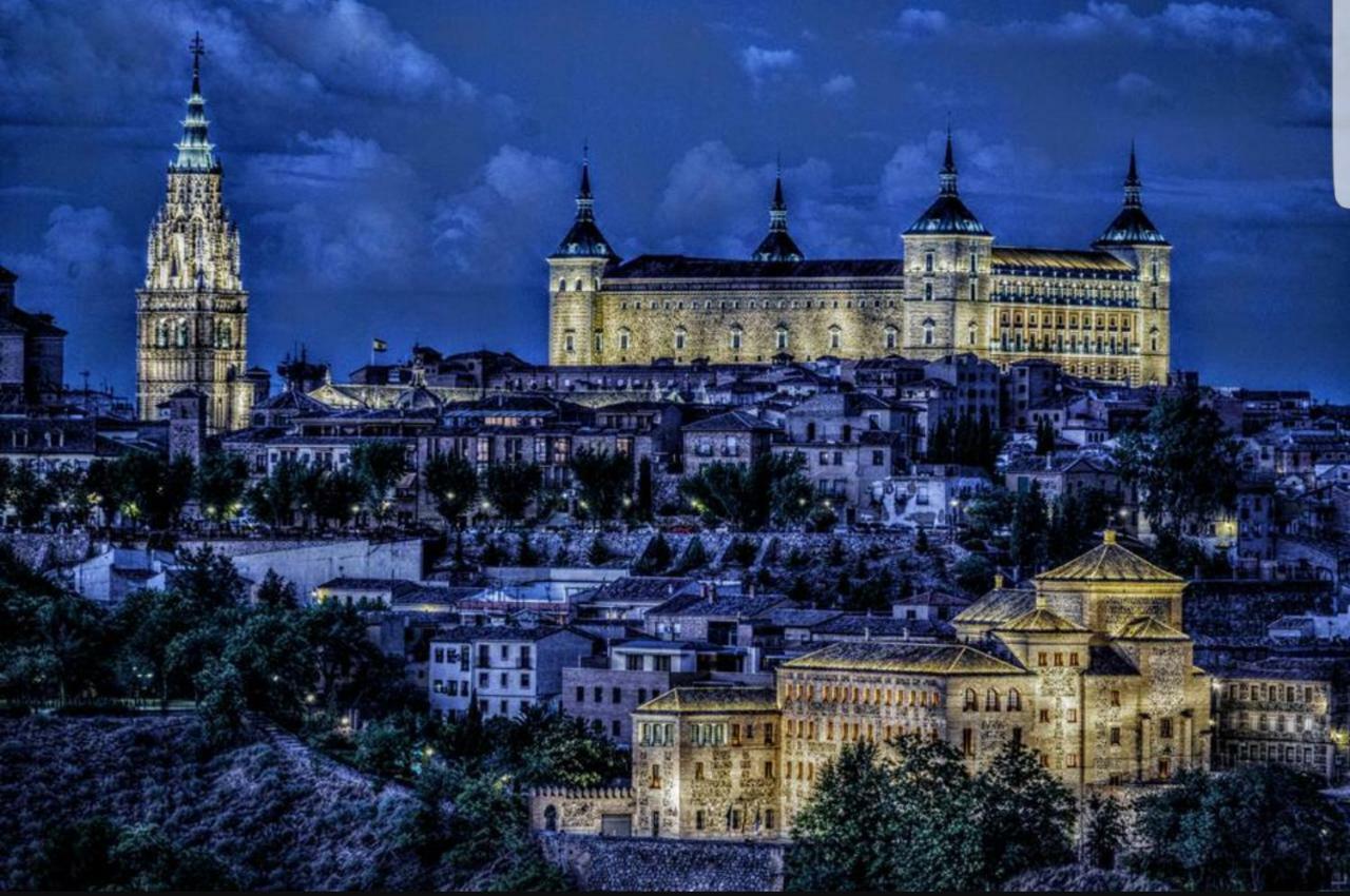Lofts Amantes De Toledo- Loft Alcazar Apartment Luaran gambar
